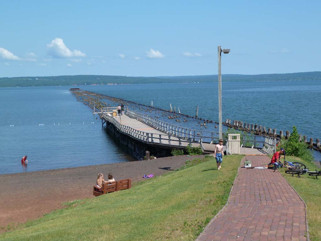 009Chequamegon_Bay_off_Lake_Superior