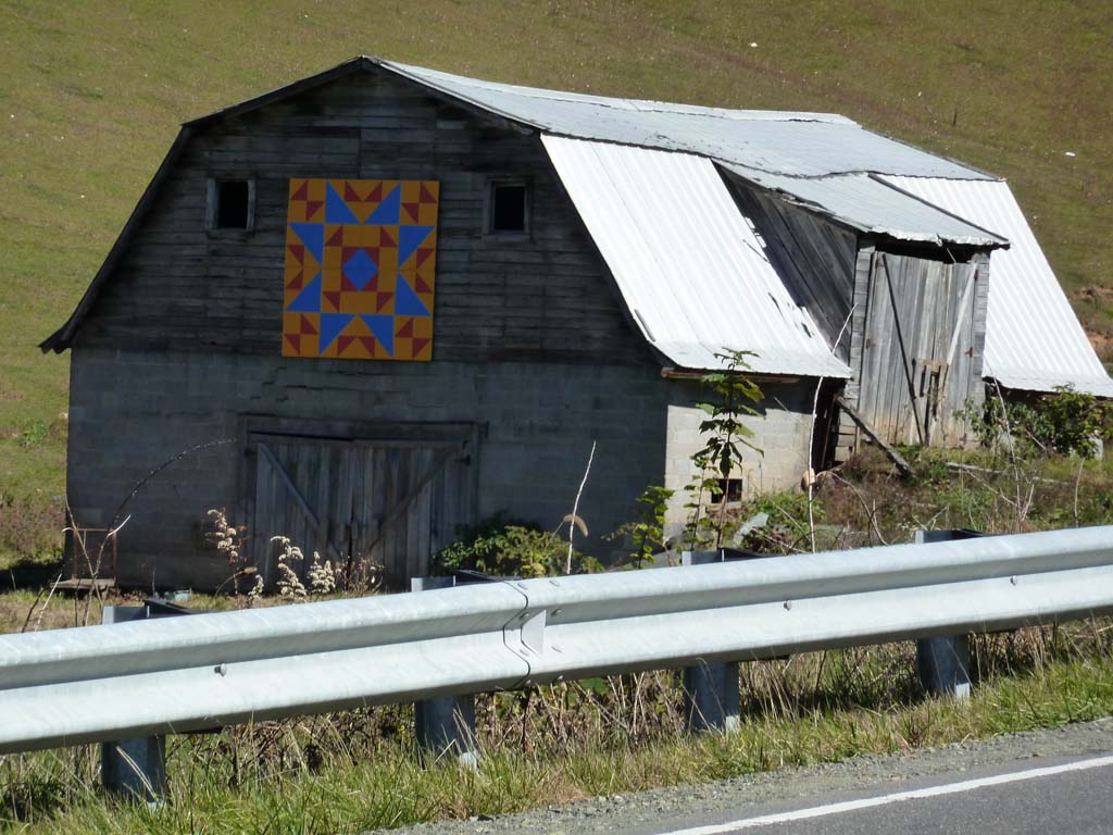 052_Barn_off_Hwy_163_NC