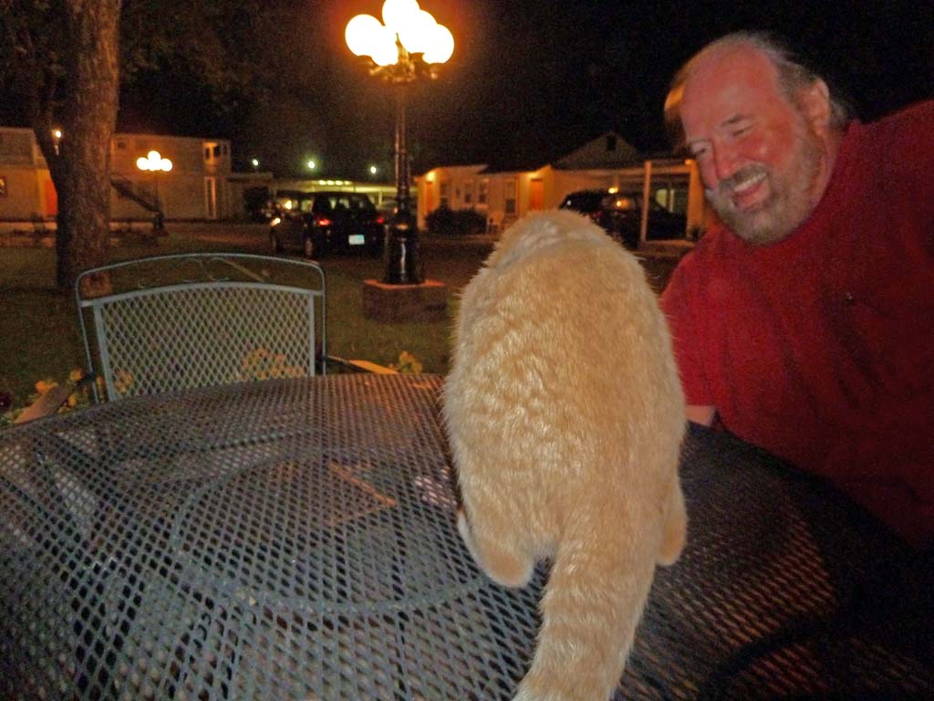 P1010174_Cal_and_Kitty