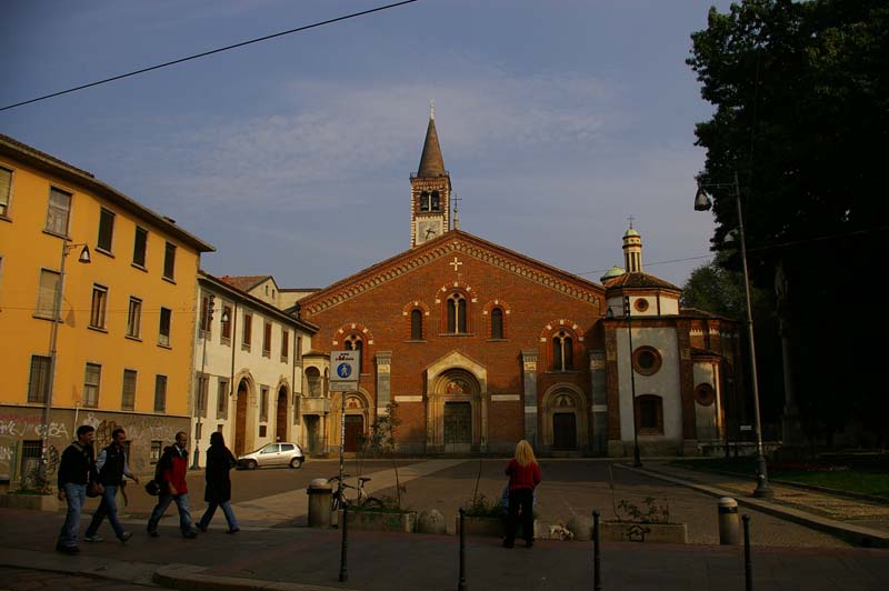 099_Basilica_of_Sant_Eustorgio